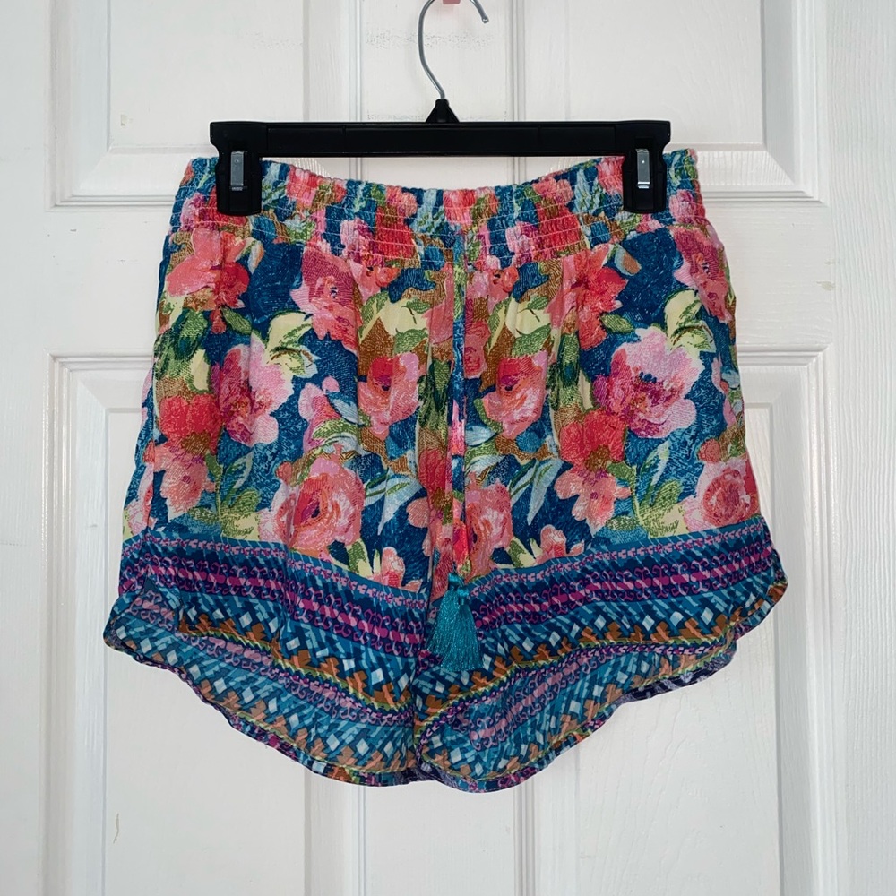 NWT Vera Bradley NEVER WORN Floral Flowy Shorts